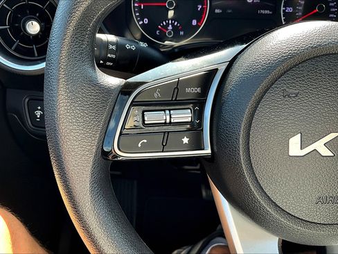 Used 2023 Kia Forte LXS image 21