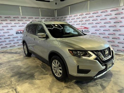 Used 2019 Nissan Rogue SV AWD/4WD image 8
