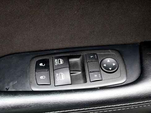 Used 2023 Dodge Challenger R/T image 15