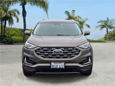 Used 2019 Ford Edge SEL w/ Equipment Group 201A FWD image 3