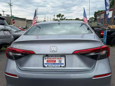 Used 2022 Honda Civic LX image 5
