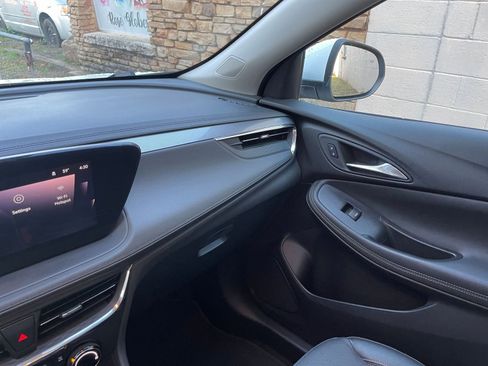 Used 2025 Buick Encore GX Preferred image 33