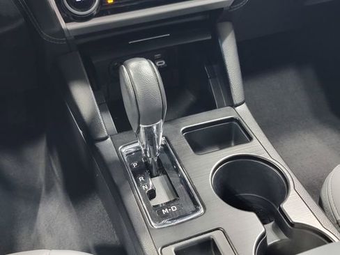 Used 2019 Subaru Outback 2.5i Limited w/ Popular Package #2 AWD/4WD image 21