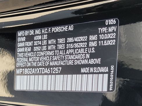 New 2026 Porsche Cayenne GTS AWD/4WD image 36