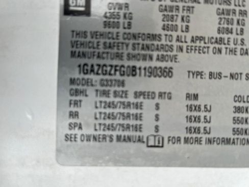 Used 2011 Chevrolet Express 3500 LS RWD image 12