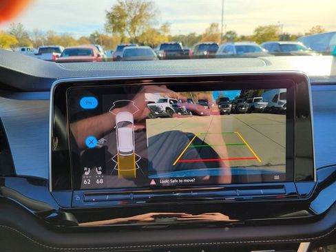 Used 2025 Volkswagen Atlas Cross Sport SE image 15