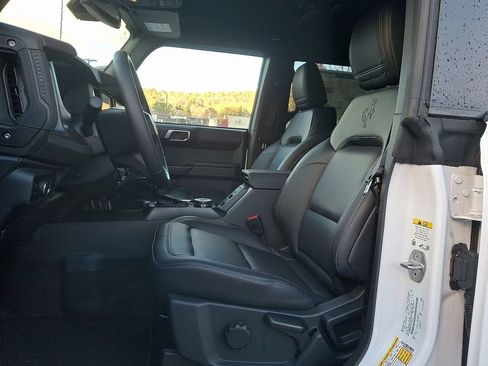 New 2025 Ford Bronco Badlands AWD/4WD image 6