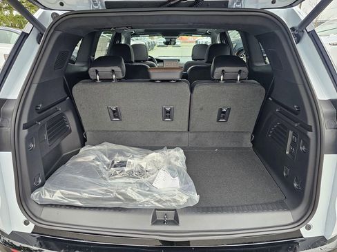 New 2026 GMC Acadia Denali Ultimate image 14