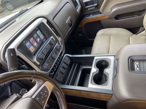 Used 2018 GMC Sierra 1500 SLT image 26