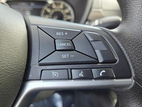 Used 2024 Nissan Altima 2.5 SV image 18