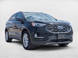 Used 2019 Ford Edge Titanium image 3