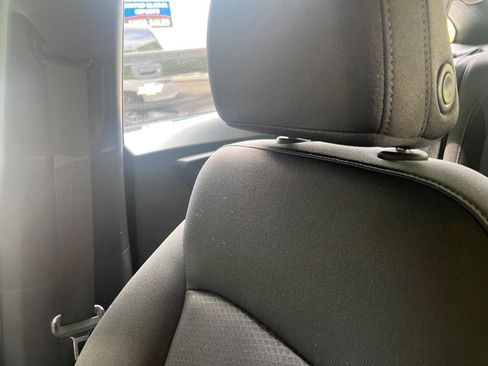 Used 2019 Chevrolet Malibu LT image 21