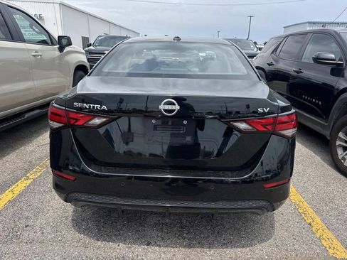 Used 2024 Nissan Sentra SV FWD image 7