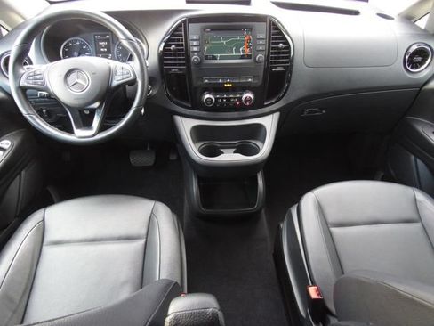 Used 2023 Mercedes-Benz Metris Passenger image 31