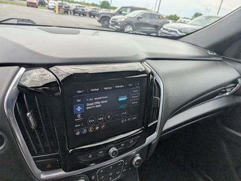 Used 2022 Chevrolet Traverse LT AWD/4WD image 21