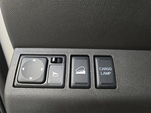 Used 2014 Nissan Frontier PRO-4X image 27
