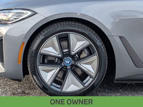 Used 2023 BMW i4 eDrive40 image 12