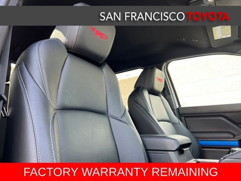 Certified 2025 Toyota Tacoma TRD Off-Road image 22