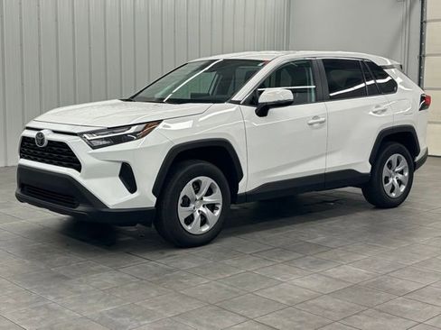 Used 2024 Toyota RAV4 LE image 5