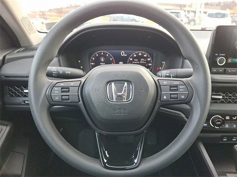 Certified 2025 Honda Accord SE image 15