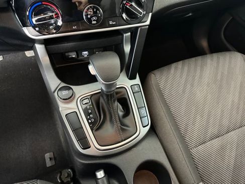 Used 2021 Kia Seltos LX image 20