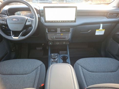 New 2025 Ford Maverick XLT w/ XLT Luxury Package image 10