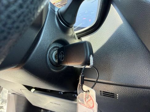 Used 2024 Toyota Corolla LE FWD image 18