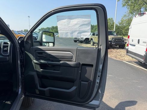 New 2026 RAM 3500 Tradesman AWD/4WD image 39