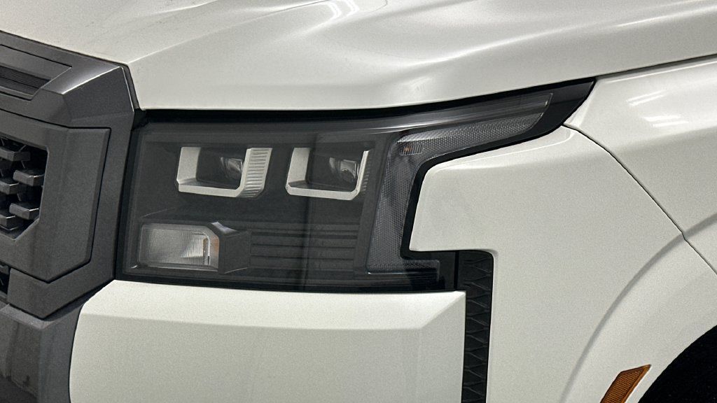 New 2027 Nissan Frontier SV AWD/4WD image 17
