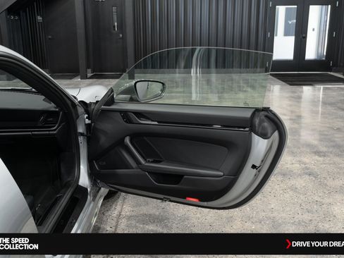 Used 2024 Porsche 911 Carrera T image 15