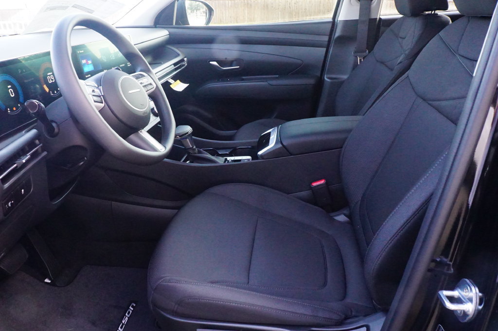 New 2026 Hyundai Tucson SE FWD image 17