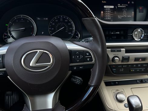 Used 2018 Lexus ES 350 w/ Premier Package image 46