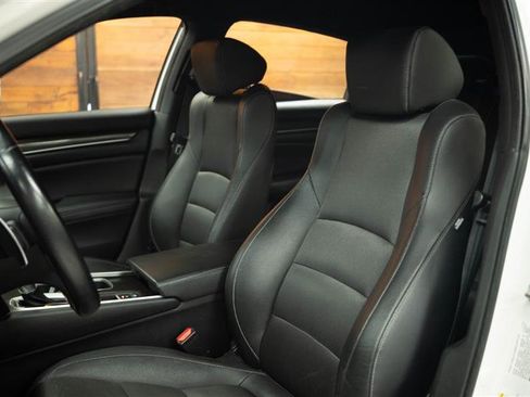Used 2019 Honda Accord Sport image 10