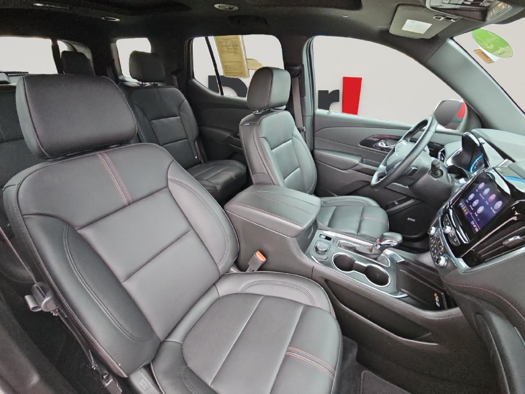 Used 2023 Chevrolet Traverse RS AWD/4WD image 16