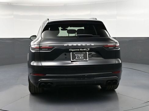 Certified 2022 Porsche Cayenne Turbo S AWD/4WD image 7