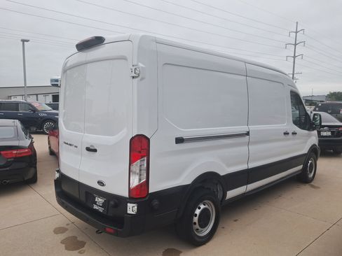 Used 2019 Ford Transit 350 148 Medium Roof RWD image 7