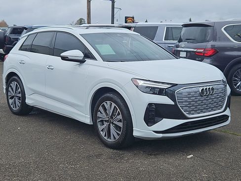 Used 2023 Audi Q4 e-tron Premium Plus w/ Premium Plus image 7