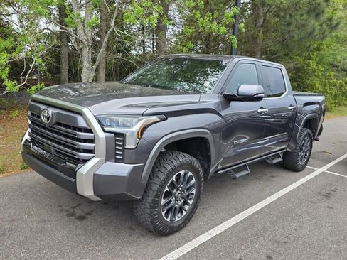Used 2025 Toyota Tundra Limited image 14