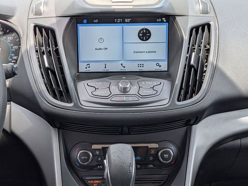 Used 2016 Ford Escape SE w/ Equipment Group 201A FWD image 17