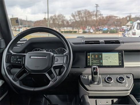 Used 2023 Land Rover Defender 110 X-Dynamic SE image 30