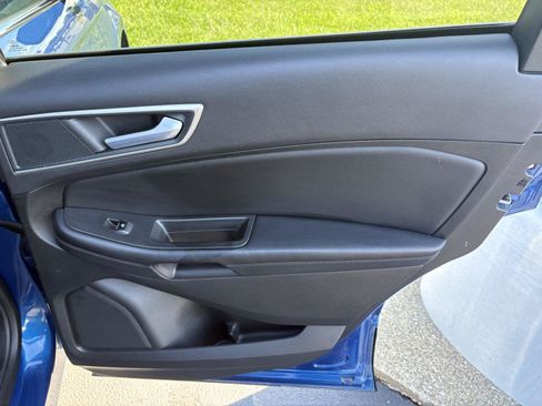 Used 2024 Ford Edge SEL AWD/4WD image 15
