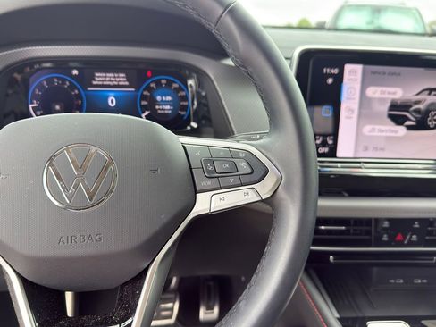 New 2025 Volkswagen Atlas Peak Edition SE AWD/4WD image 17