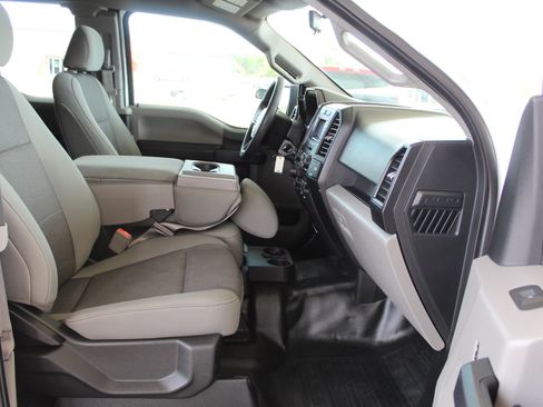 Used 2018 Ford F150 XL w/ Equipment Group 101A Mid AWD/4WD image 14