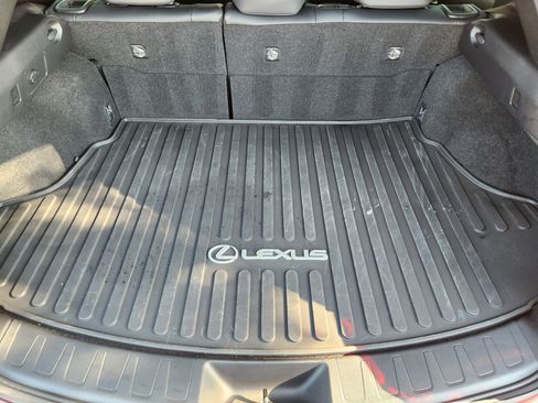 Certified 2025 Lexus UX 300h FWD image 31