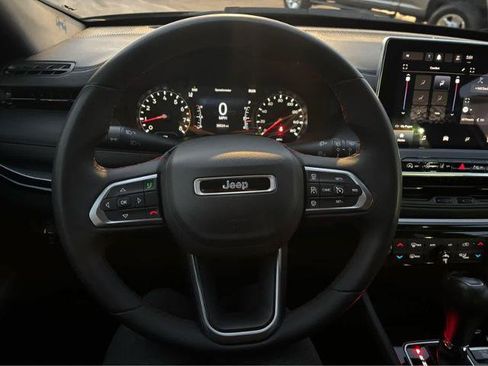Used 2024 Jeep Compass Trailhawk AWD/4WD image 24