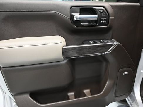 Used 2020 Chevrolet Silverado 1500 LTZ w/ LTZ Premium Package image 26