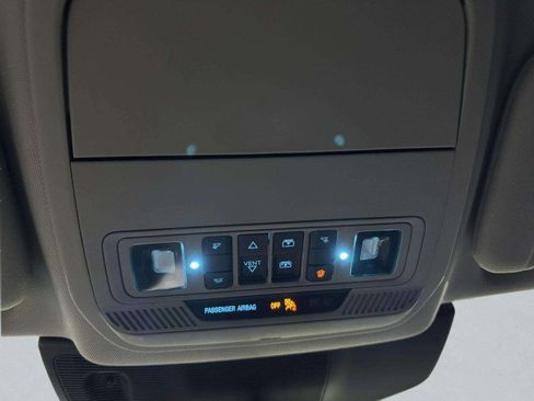 Used 2021 Ford Explorer XLT w/ Equipment Group 202A image 35