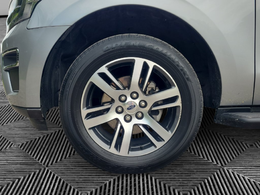 Used 2024 Ford Expedition Max Limited AWD/4WD image 14