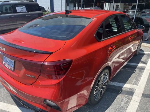 Used 2022 Kia Forte GT-Line w/ GT-Line Premium Package FWD image 11