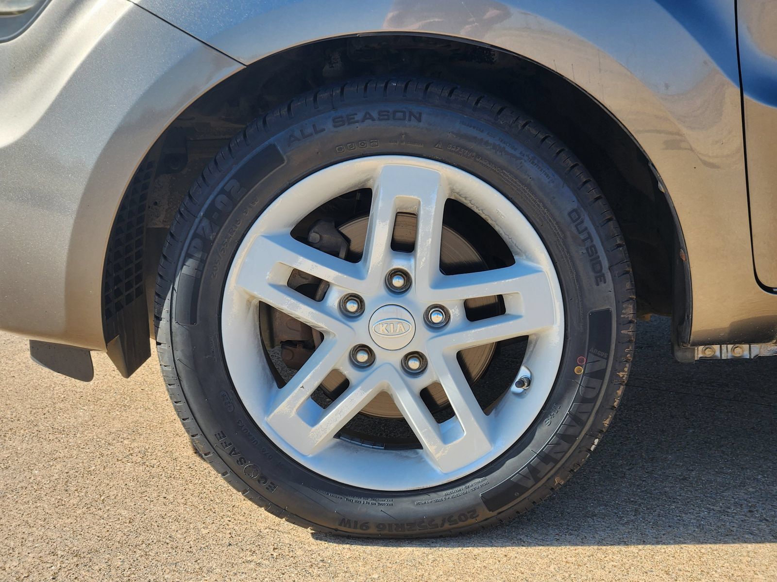Used 2011 Kia Soul + w/ Audio Pkg FWD image 14